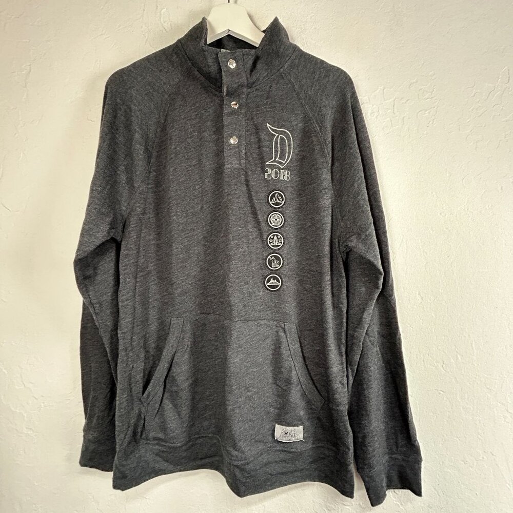 Disney Parks 2018 Mens Gray Pullover Sweatshirt Medium Cotton Blend Long Sleeve